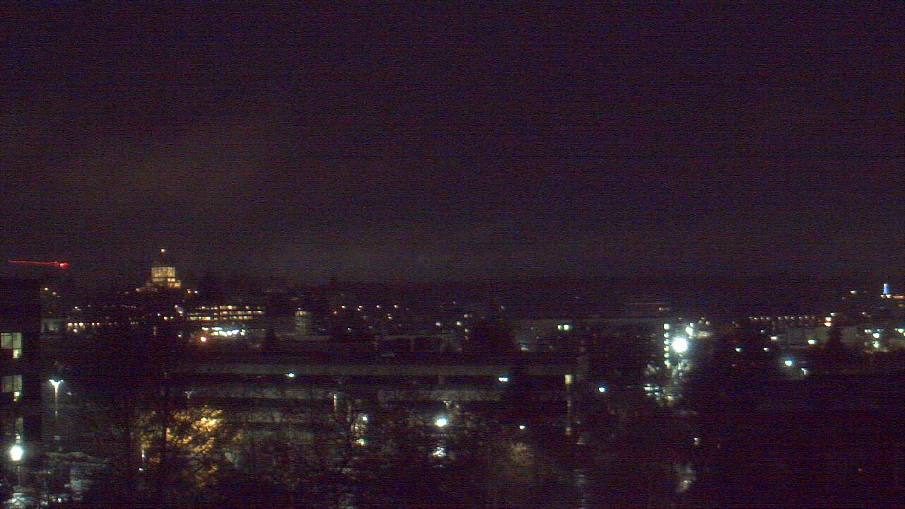 Thumbnail for current weather camera view from Avanti HS in Olympia, Washington