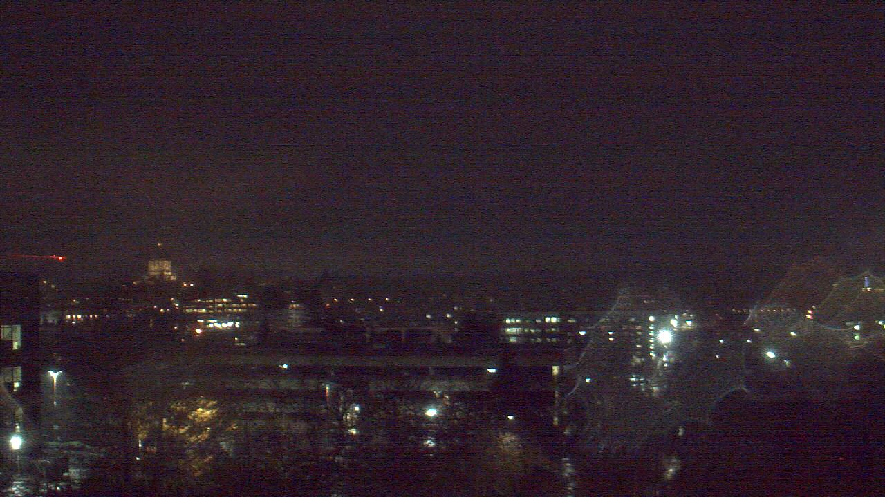 Thumbnail for current weather camera view from Avanti HS in Olympia, Washington