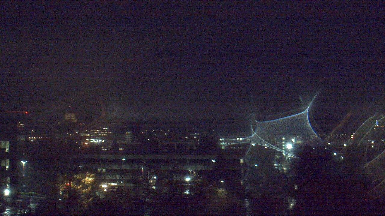 Thumbnail for current weather camera view from Avanti HS in Olympia, Washington