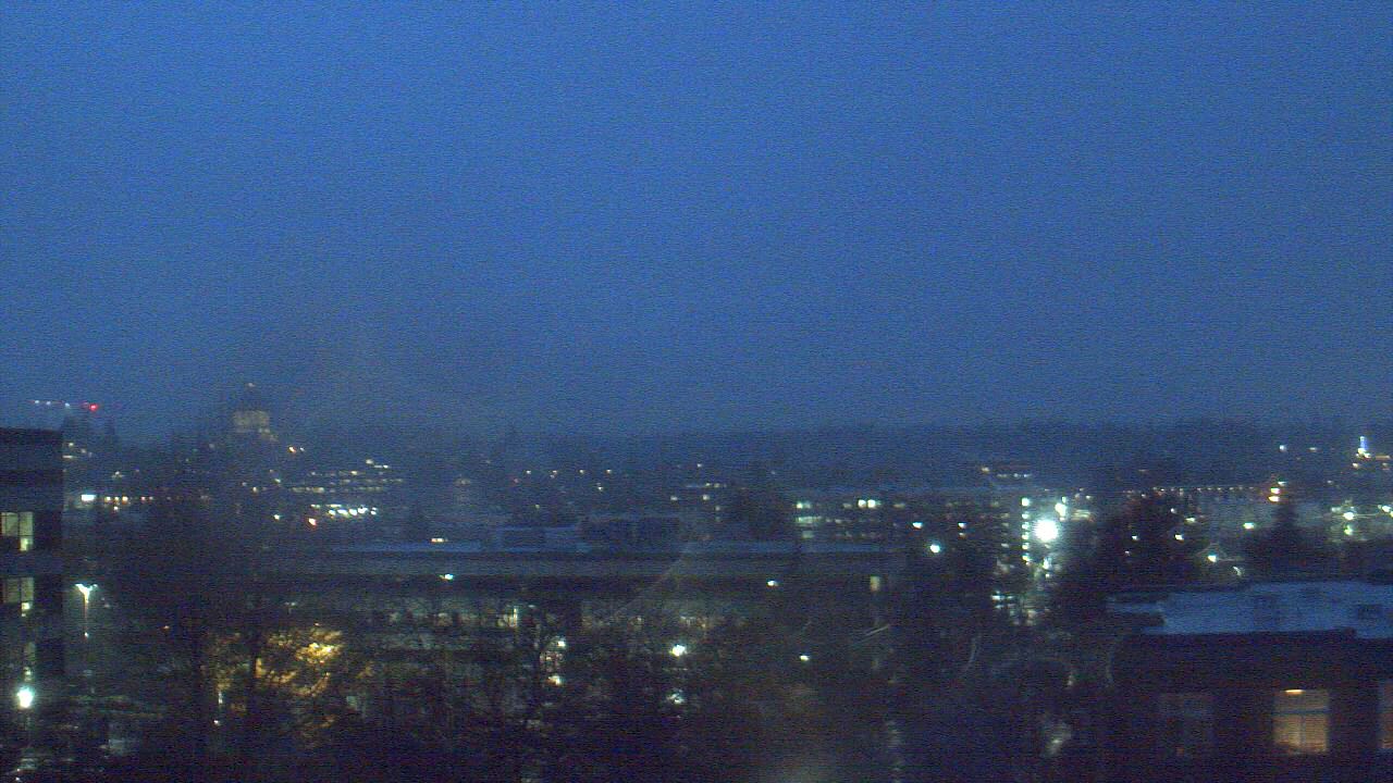 Thumbnail for current weather camera view from Avanti HS in Olympia, Washington