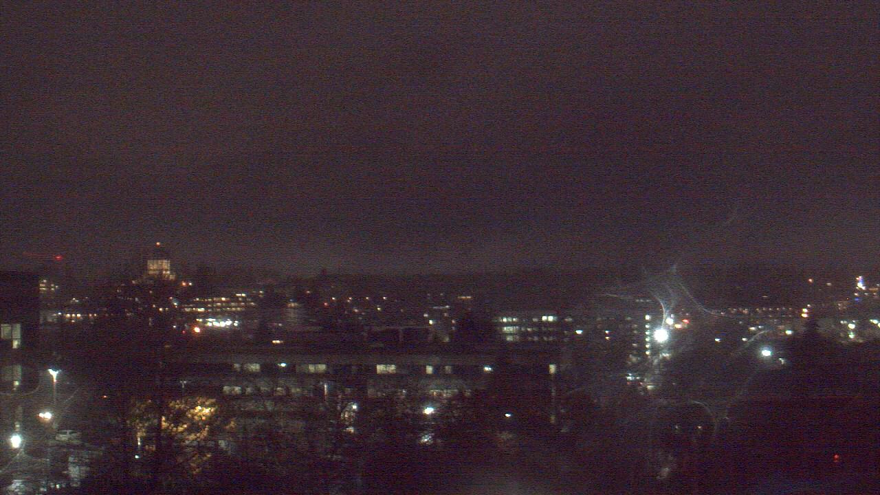 Thumbnail for current weather camera view from Avanti HS in Olympia, Washington