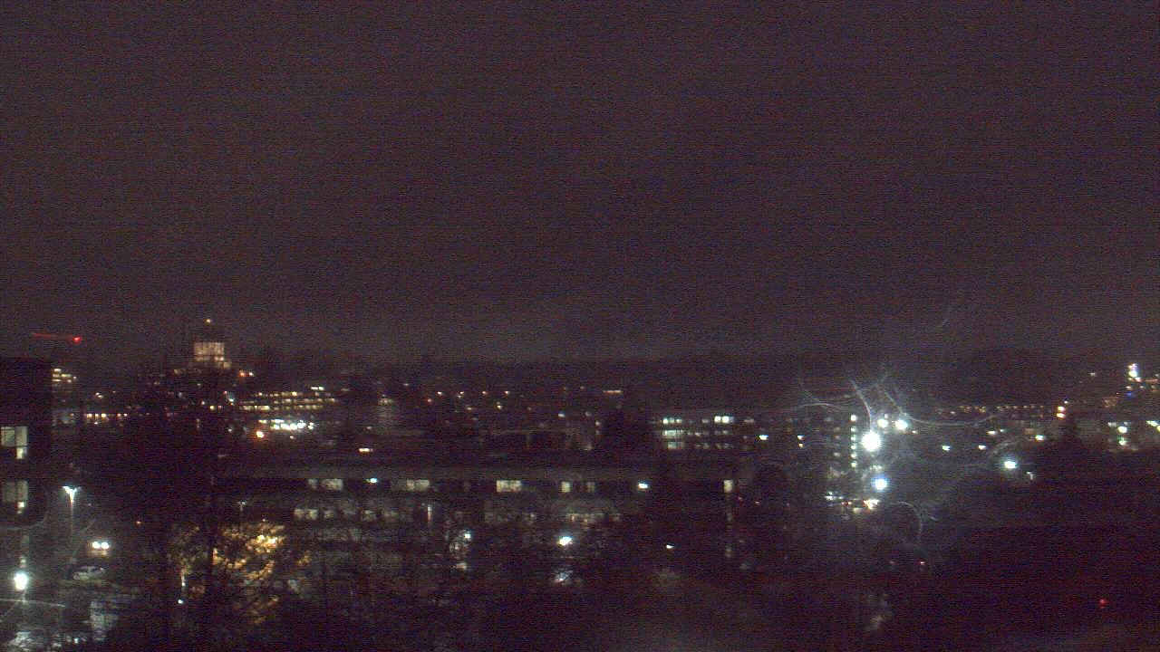 Thumbnail for current weather camera view from Avanti HS in Olympia, Washington