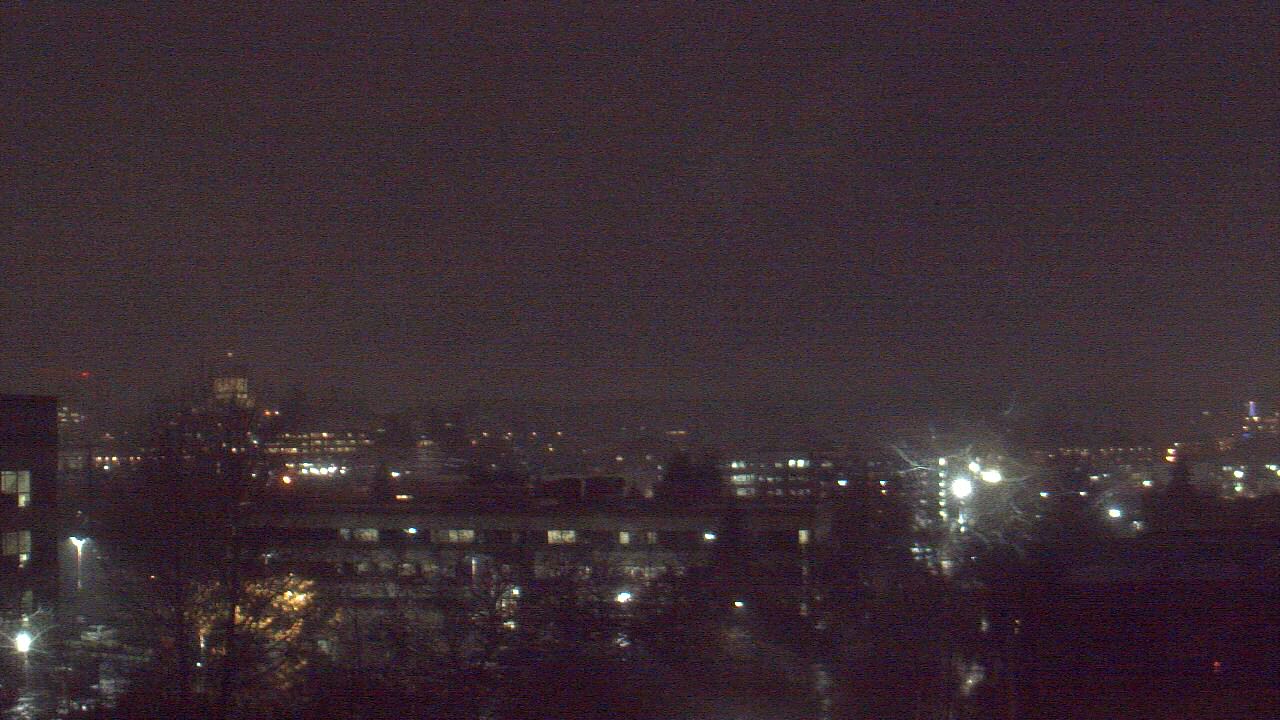 Thumbnail for current weather camera view from Avanti HS in Olympia, Washington