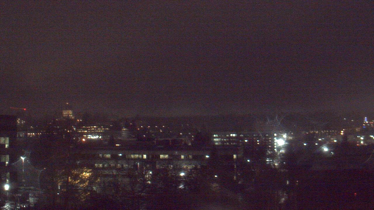 Thumbnail for current weather camera view from Avanti HS in Olympia, Washington