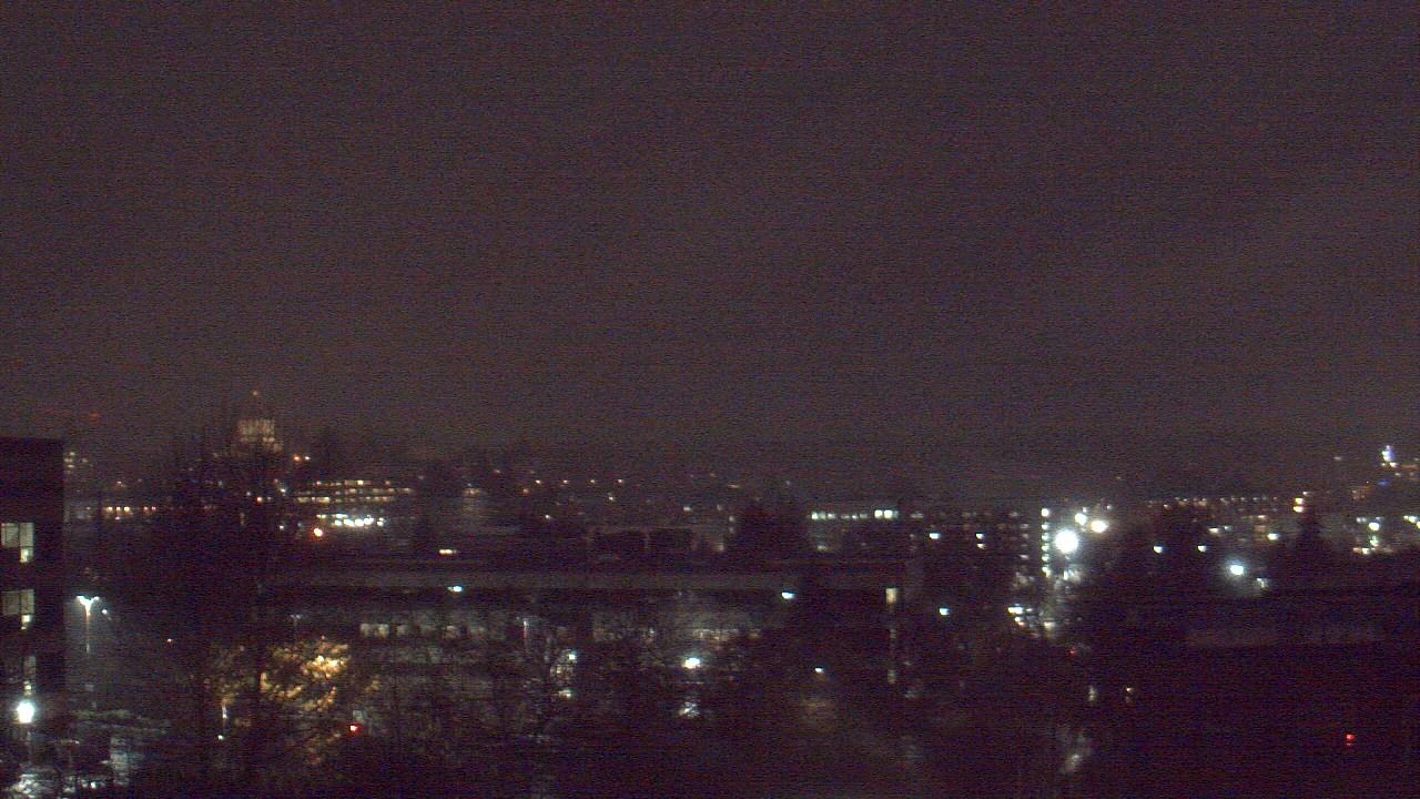 Thumbnail for current weather camera view from Avanti HS in Olympia, Washington