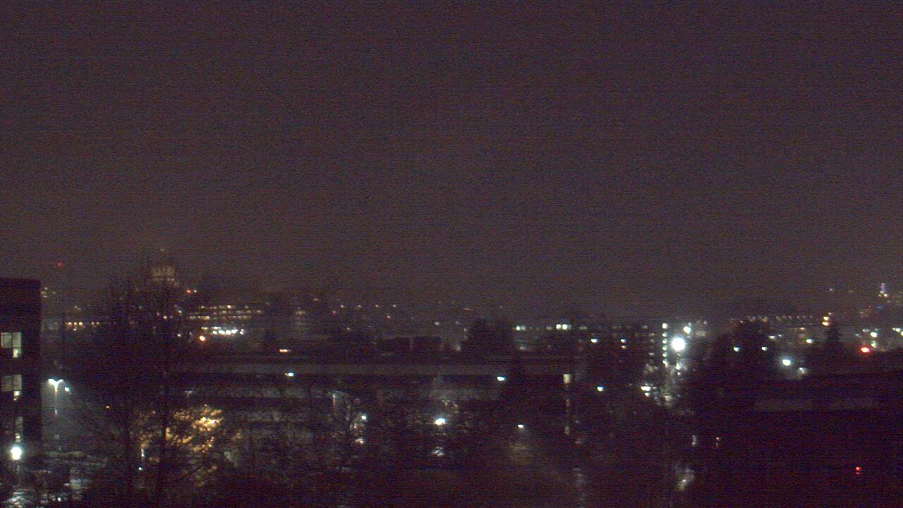 Thumbnail for current weather camera view from Avanti HS in Olympia, Washington