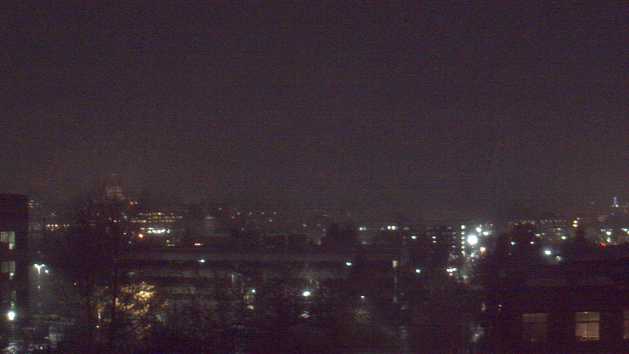Thumbnail for current weather camera view from Avanti HS in Olympia, Washington