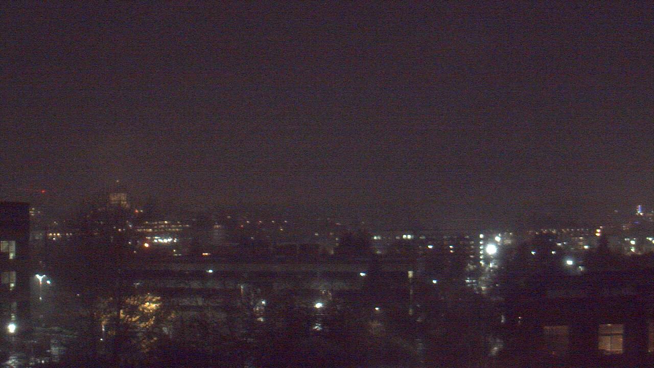 Thumbnail for current weather camera view from Avanti HS in Olympia, Washington