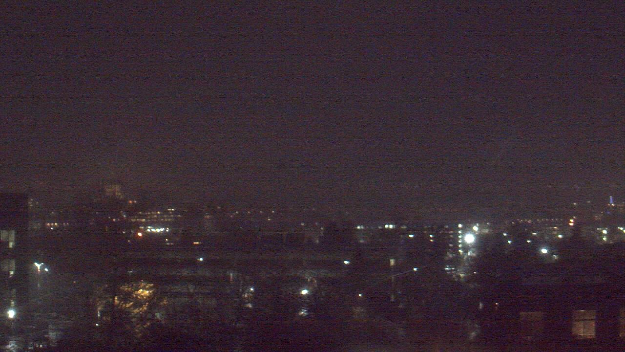 Thumbnail for current weather camera view from Avanti HS in Olympia, Washington