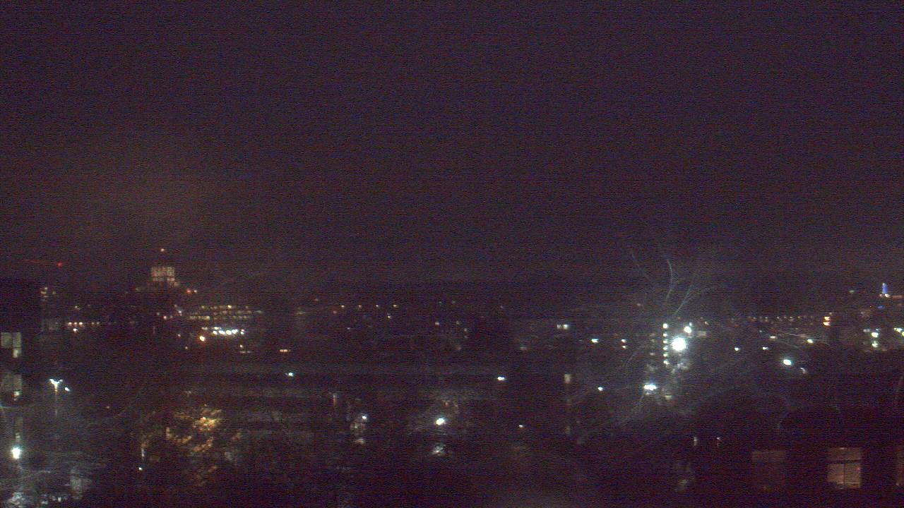 Thumbnail for current weather camera view from Avanti HS in Olympia, Washington