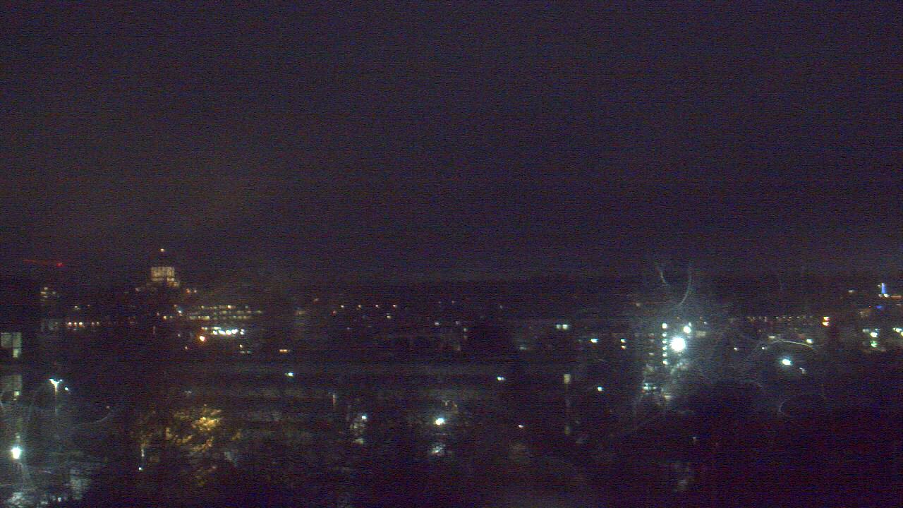 Thumbnail for current weather camera view from Avanti HS in Olympia, Washington