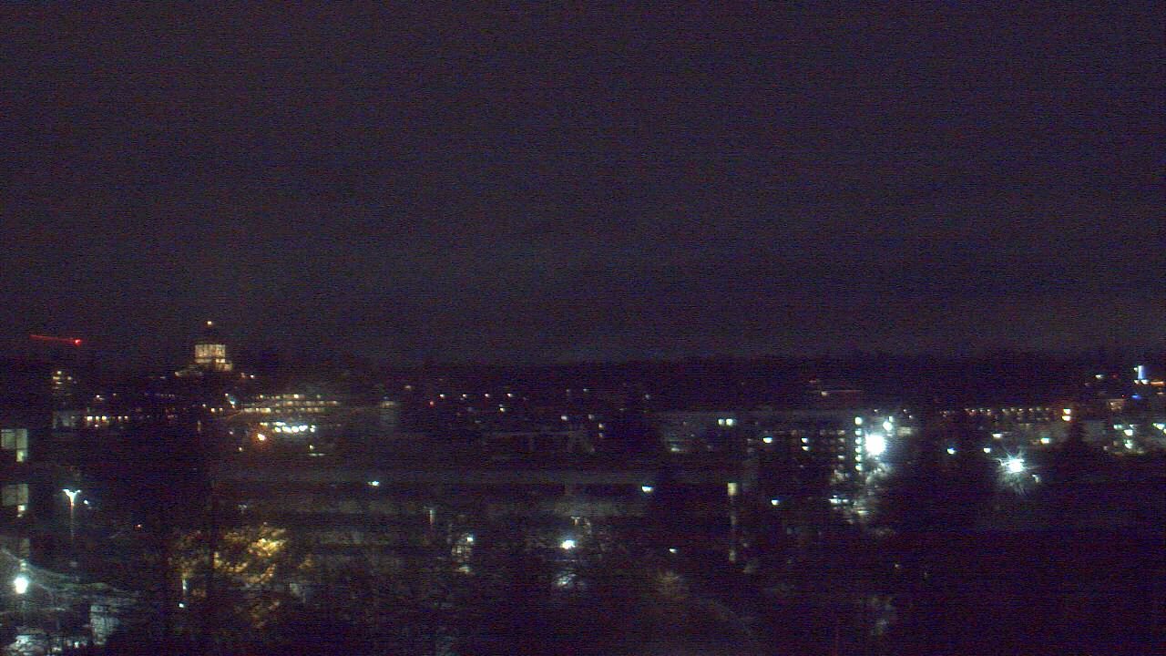 Thumbnail for current weather camera view from Avanti HS in Olympia, Washington