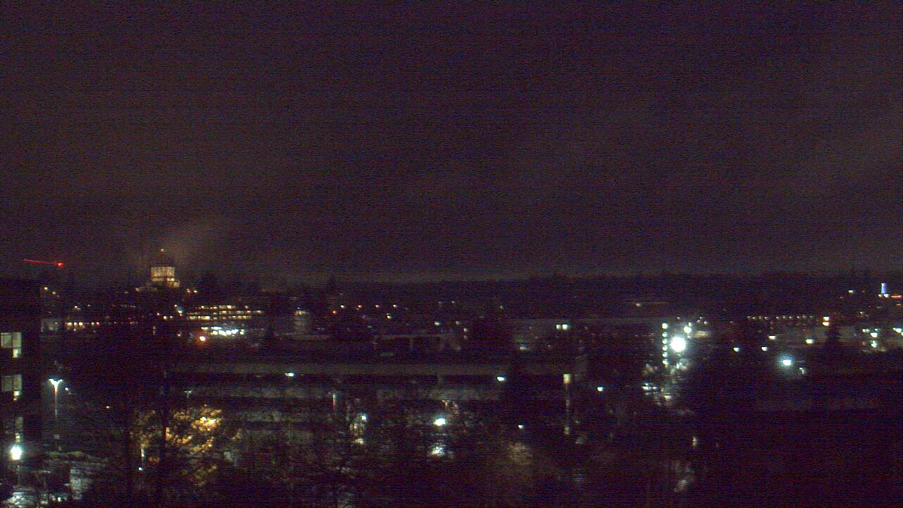 Thumbnail for current weather camera view from Avanti HS in Olympia, Washington