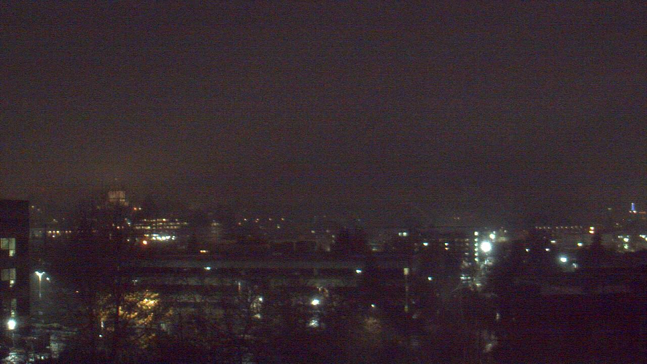 Thumbnail for current weather camera view from Avanti HS in Olympia, Washington