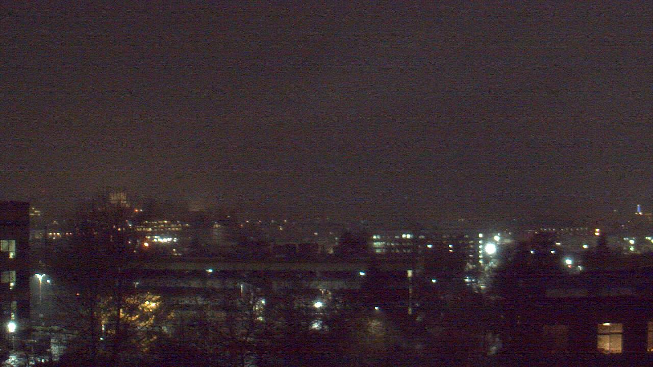 Thumbnail for current weather camera view from Avanti HS in Olympia, Washington