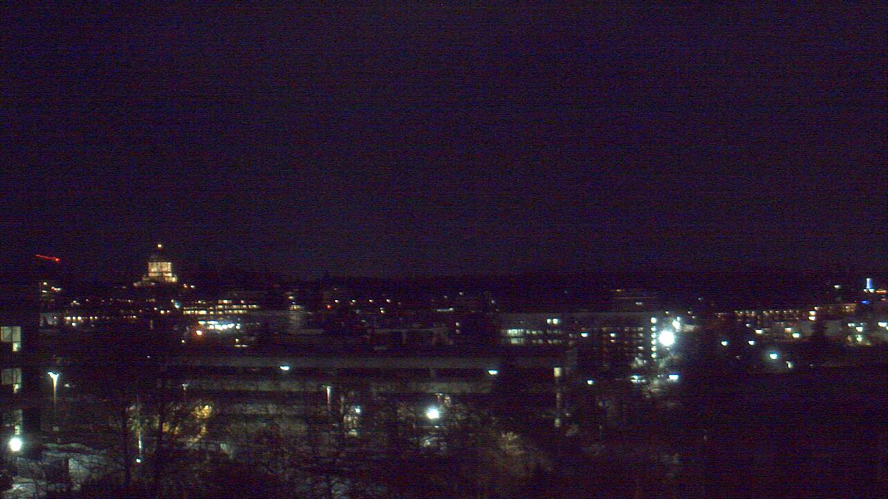 Thumbnail for current weather camera view from Avanti HS in Olympia, Washington
