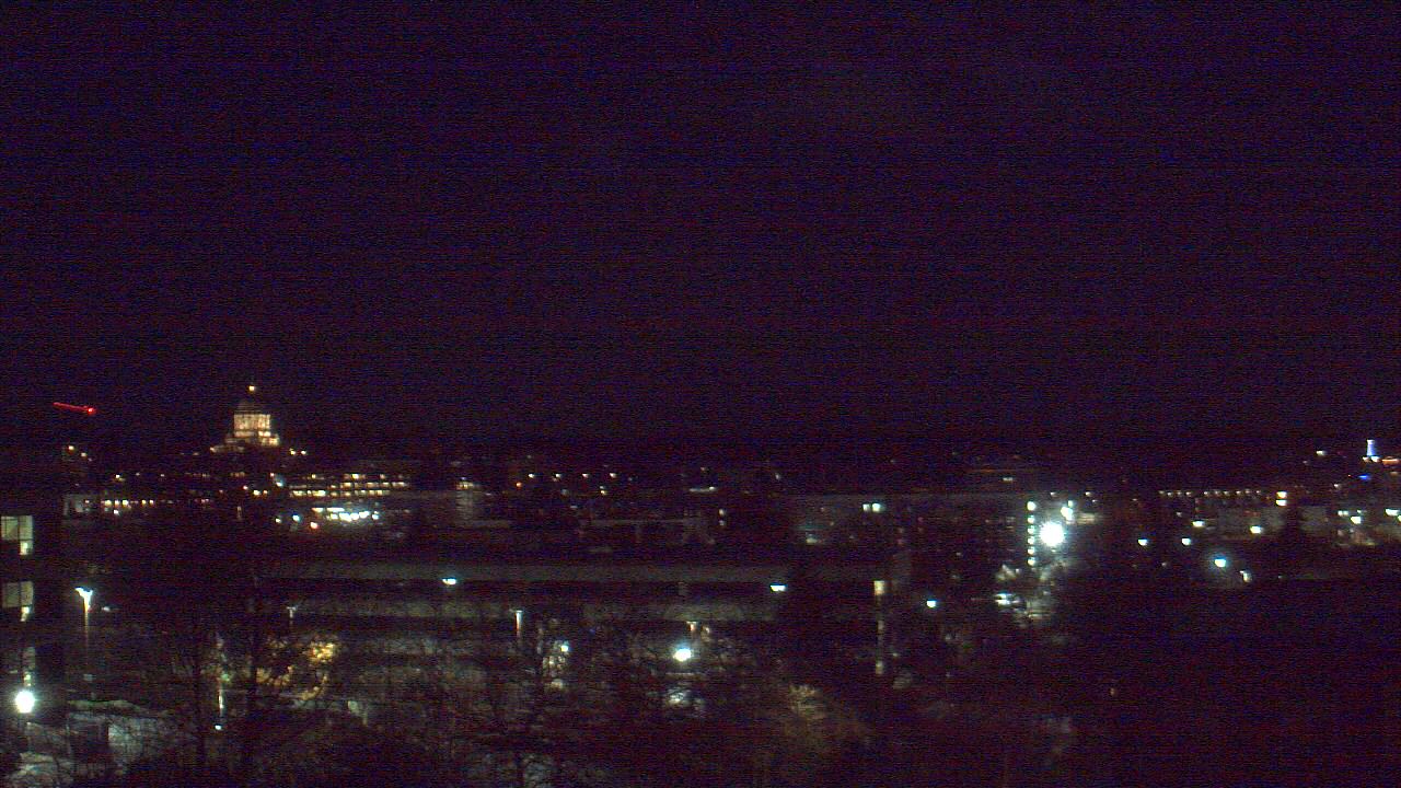 Thumbnail for current weather camera view from Avanti HS in Olympia, Washington
