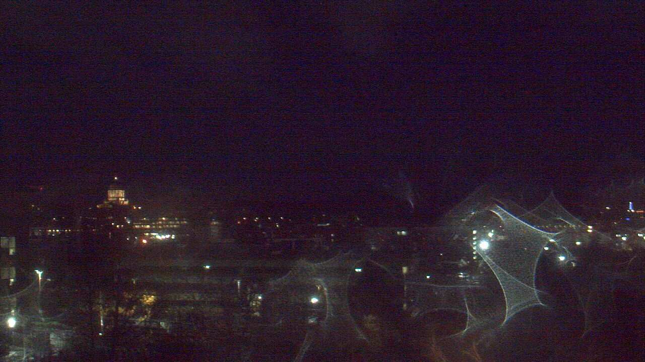 Thumbnail for current weather camera view from Avanti HS in Olympia, Washington