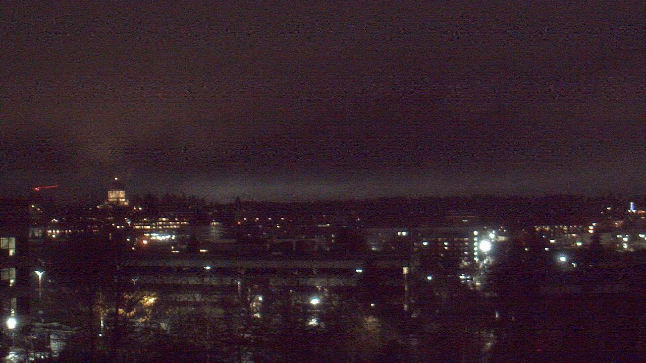 Thumbnail for current weather camera view from Avanti HS in Olympia, Washington