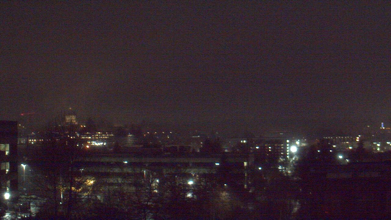 Thumbnail for current weather camera view from Avanti HS in Olympia, Washington