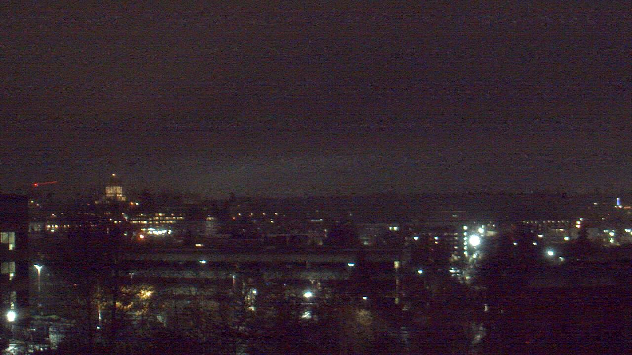 Thumbnail for current weather camera view from Avanti HS in Olympia, Washington