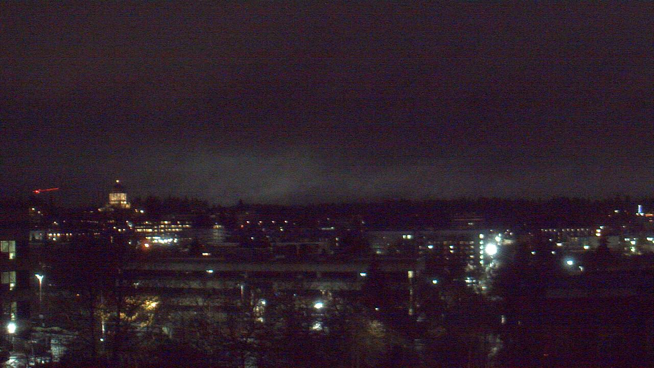 Thumbnail for current weather camera view from Avanti HS in Olympia, Washington