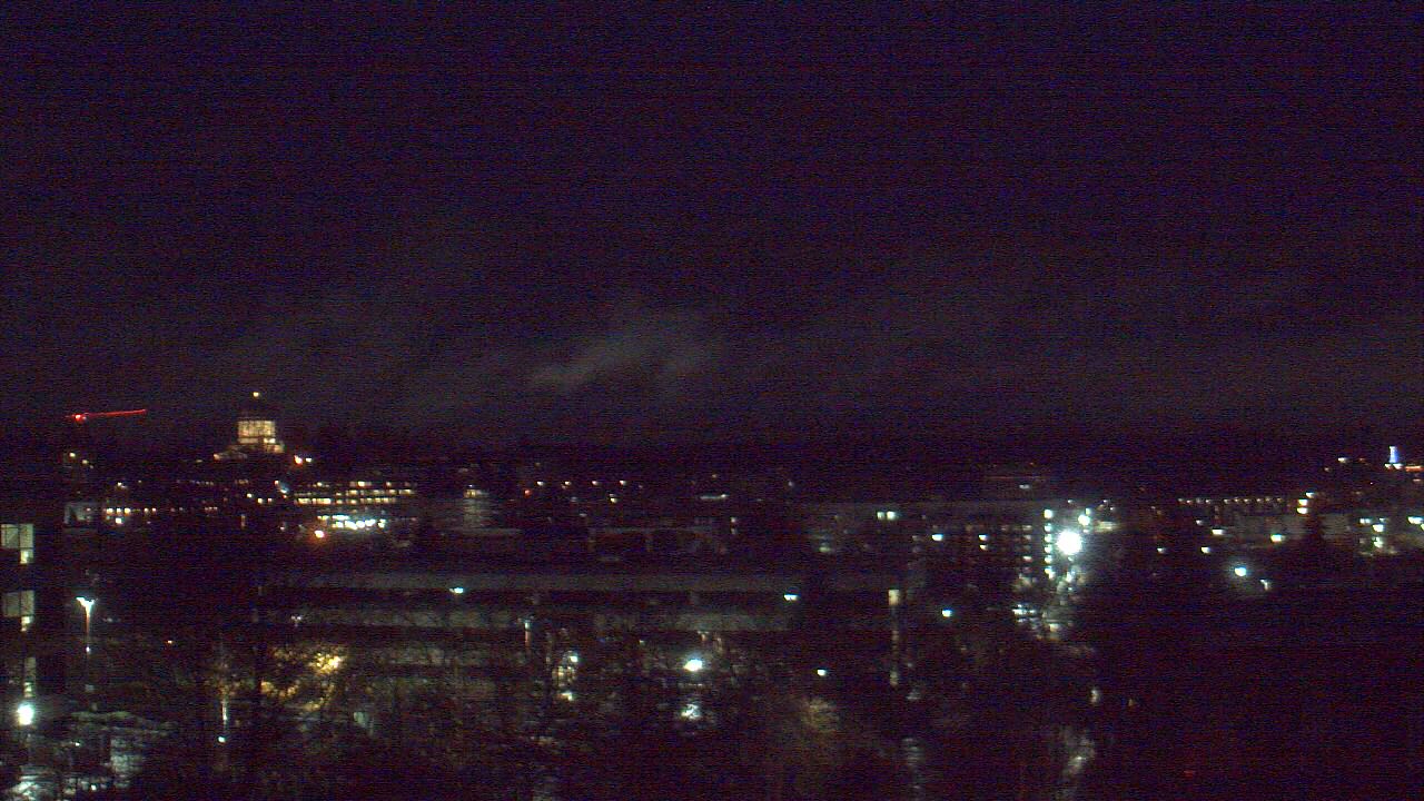 Thumbnail for current weather camera view from Avanti HS in Olympia, Washington