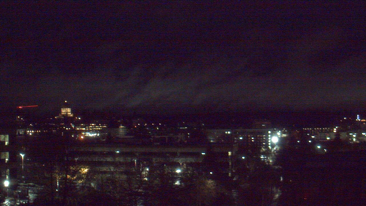 Thumbnail for current weather camera view from Avanti HS in Olympia, Washington