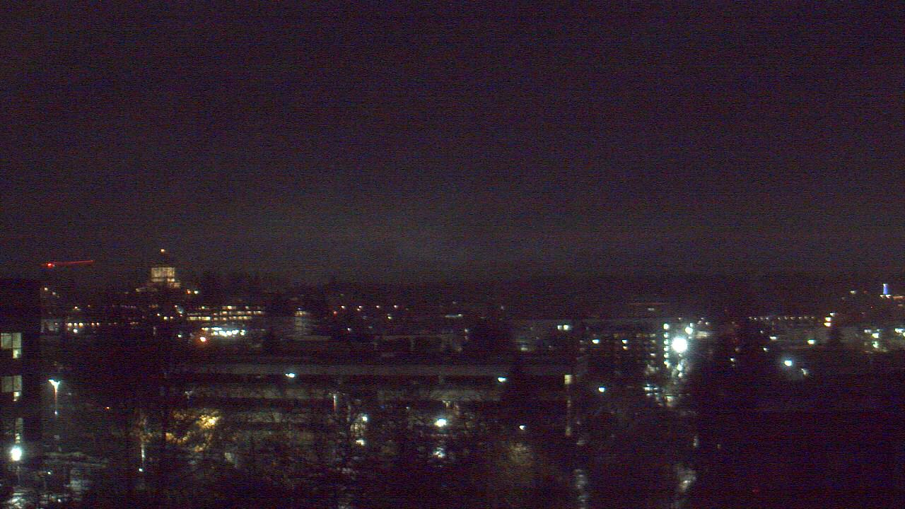 Thumbnail for current weather camera view from Avanti HS in Olympia, Washington
