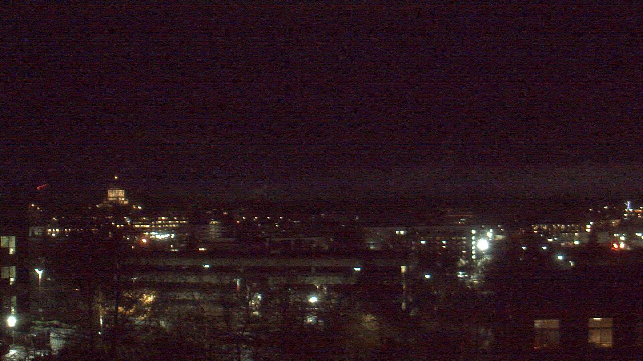 Thumbnail for current weather camera view from Avanti HS in Olympia, Washington