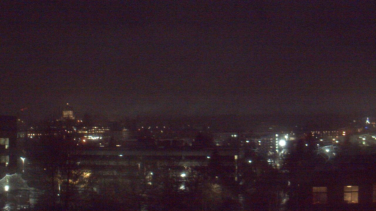 Thumbnail for current weather camera view from Avanti HS in Olympia, Washington