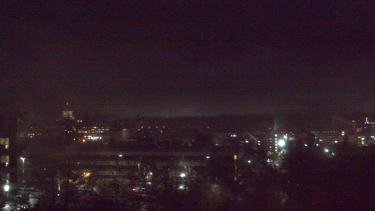 Thumbnail for current weather camera view from Avanti HS in Olympia, Washington