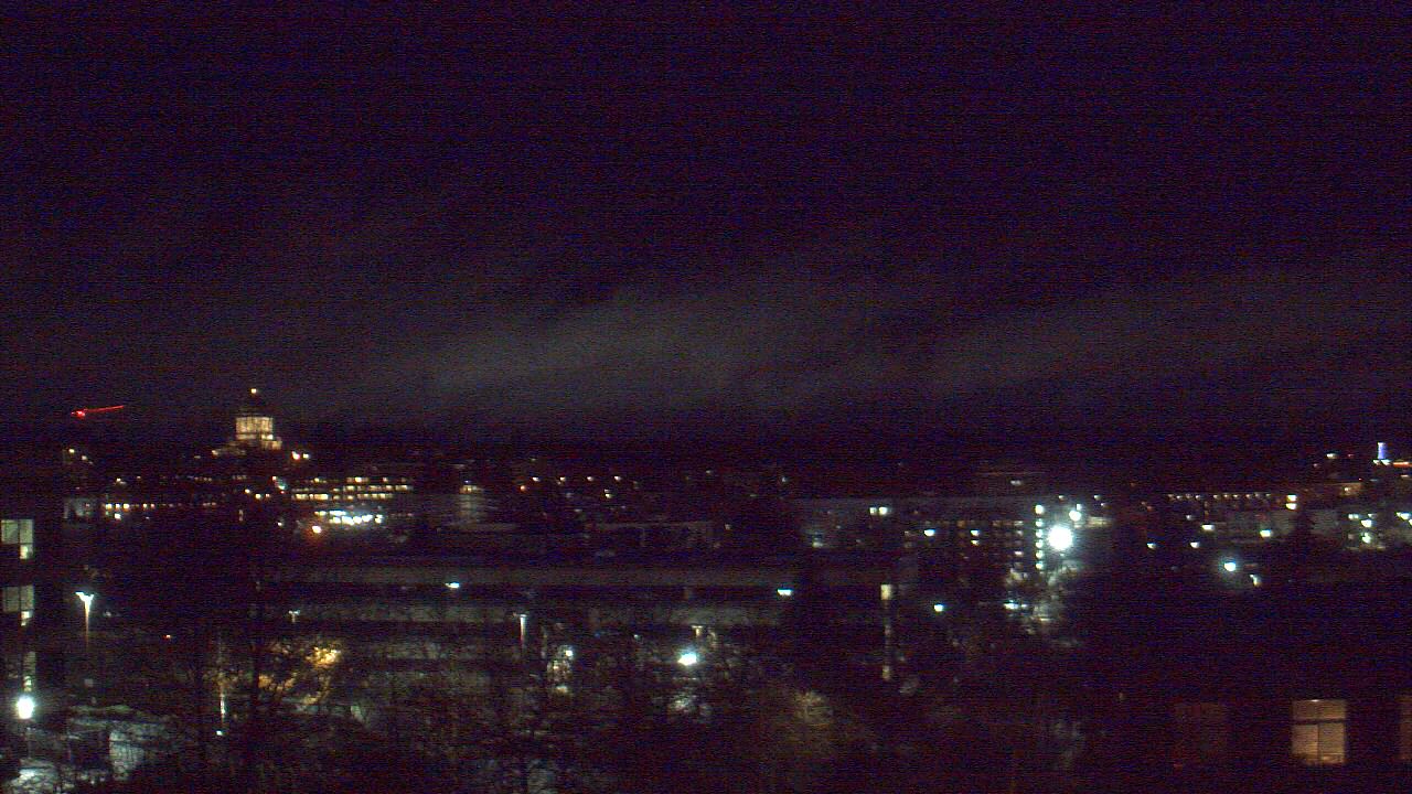 Thumbnail for current weather camera view from Avanti HS in Olympia, Washington