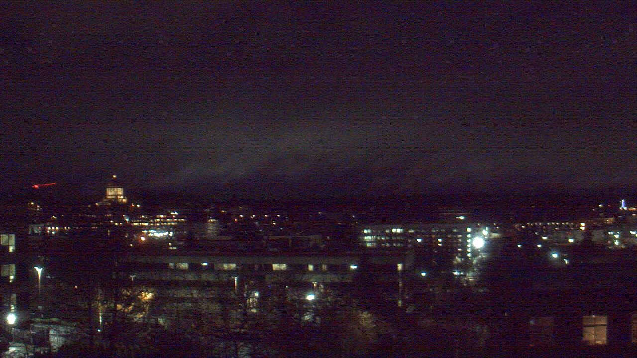 Thumbnail for current weather camera view from Avanti HS in Olympia, Washington