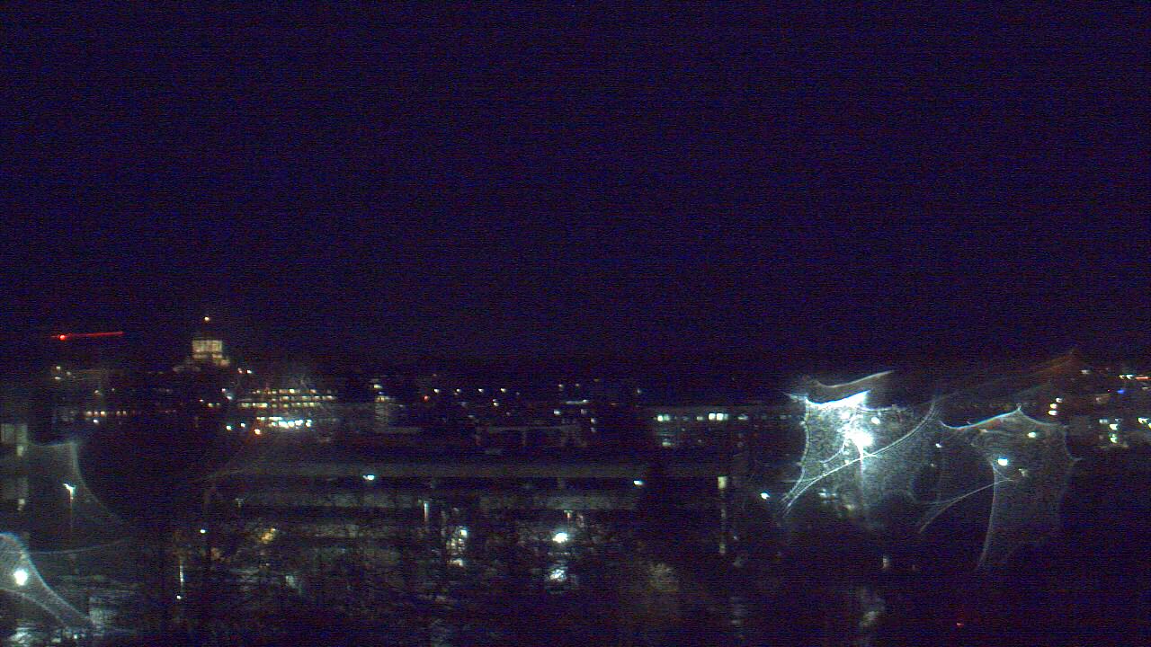 Thumbnail for current weather camera view from Avanti HS in Olympia, Washington