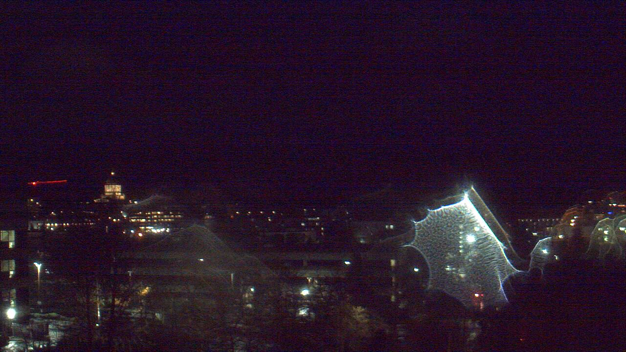 Thumbnail for current weather camera view from Avanti HS in Olympia, Washington