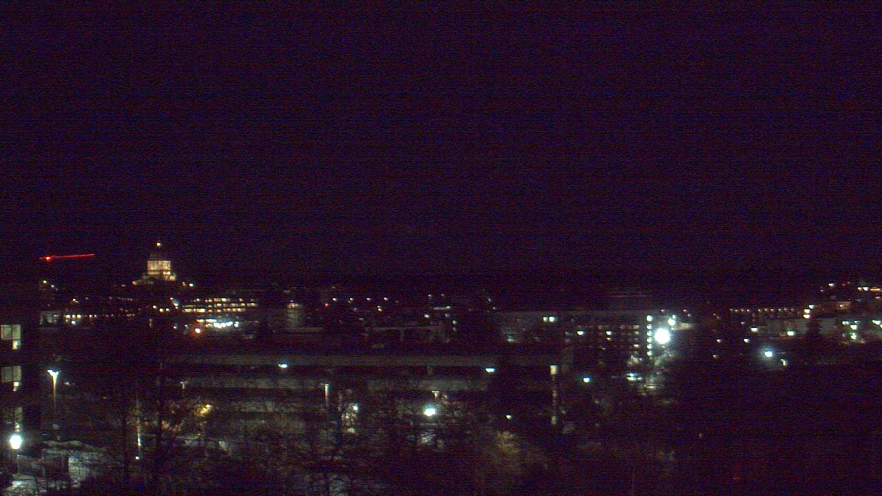 Thumbnail for current weather camera view from Avanti HS in Olympia, Washington