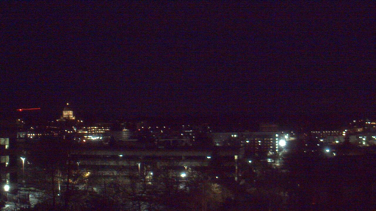 Thumbnail for current weather camera view from Avanti HS in Olympia, Washington
