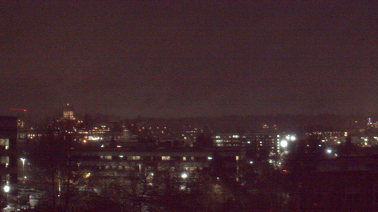 Thumbnail for current weather camera view from Avanti HS in Olympia, Washington