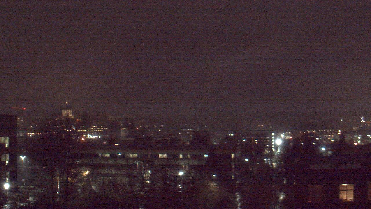 Thumbnail for current weather camera view from Avanti HS in Olympia, Washington