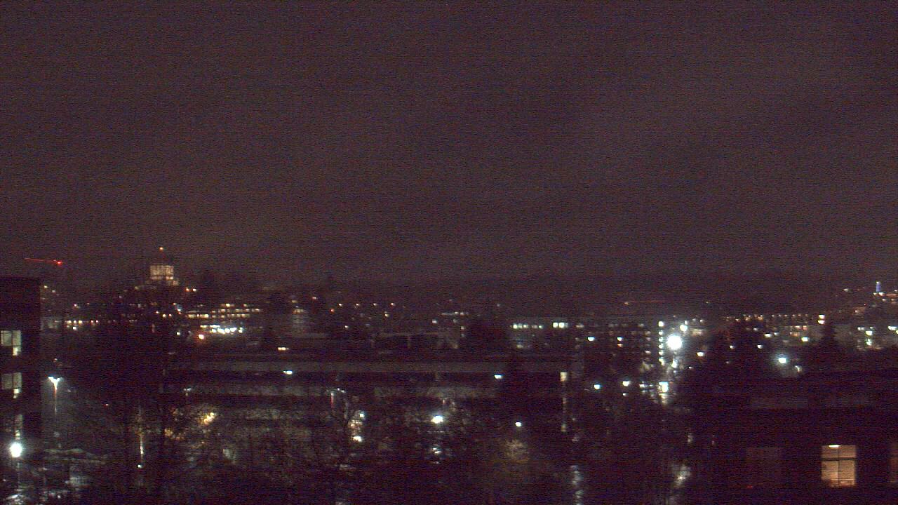 Thumbnail for current weather camera view from Avanti HS in Olympia, Washington