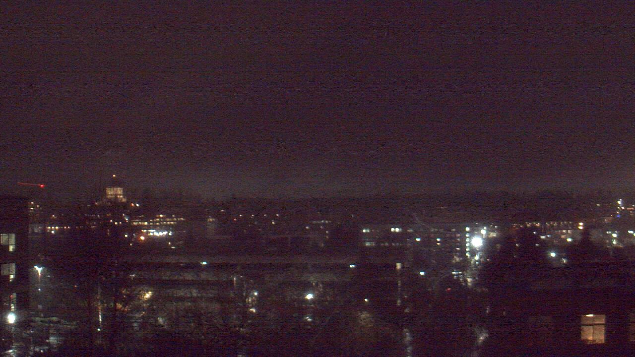 Thumbnail for current weather camera view from Avanti HS in Olympia, Washington