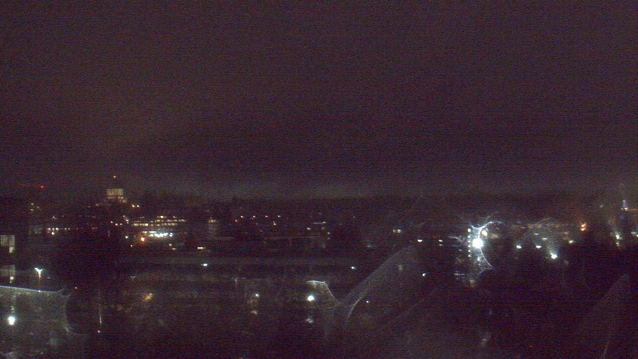 Thumbnail for current weather camera view from Avanti HS in Olympia, Washington