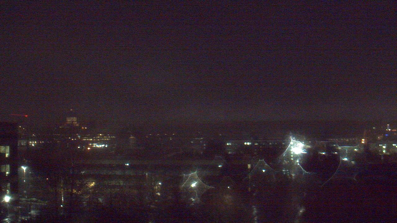 Thumbnail for current weather camera view from Avanti HS in Olympia, Washington
