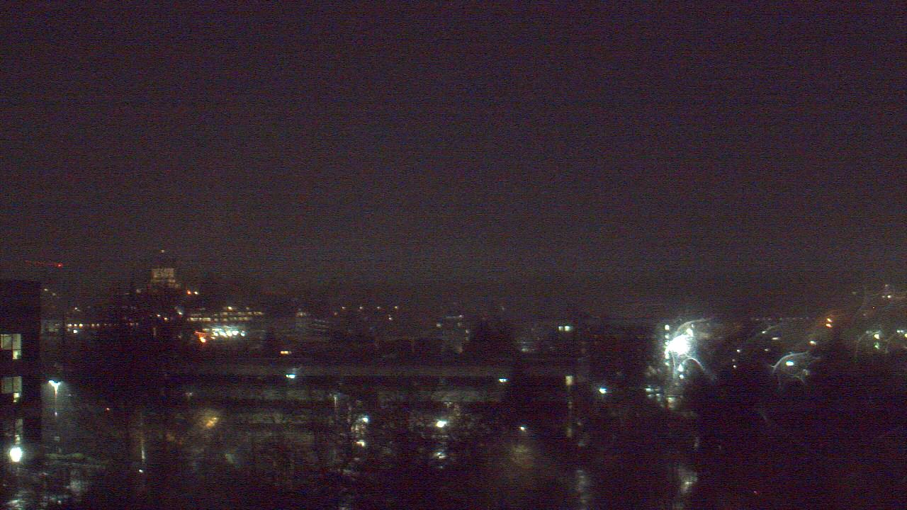 Thumbnail for current weather camera view from Avanti HS in Olympia, Washington