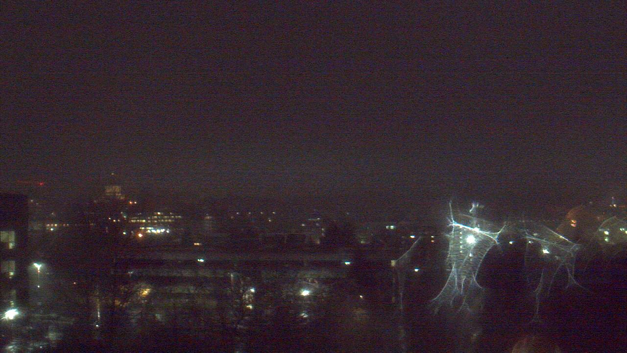 Thumbnail for current weather camera view from Avanti HS in Olympia, Washington