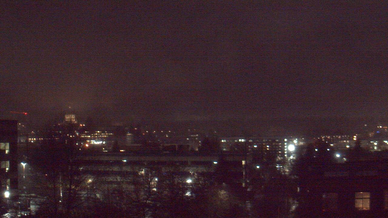 Thumbnail for current weather camera view from Avanti HS in Olympia, Washington