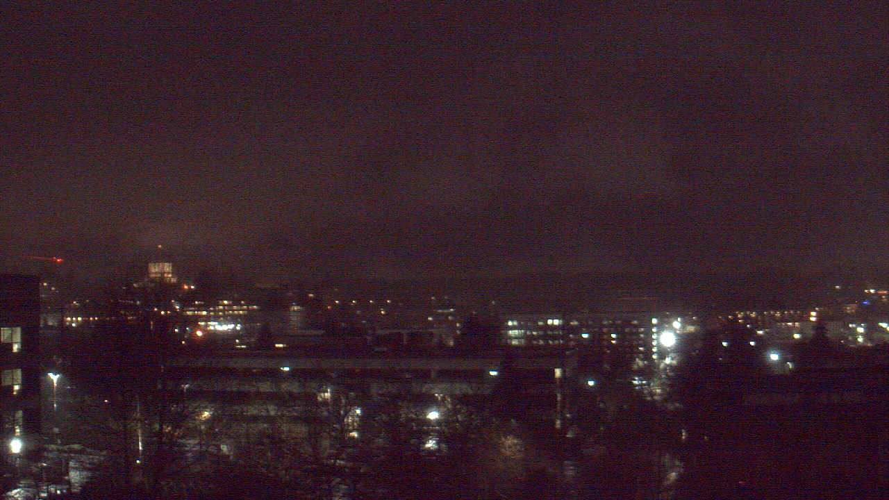 Thumbnail for current weather camera view from Avanti HS in Olympia, Washington