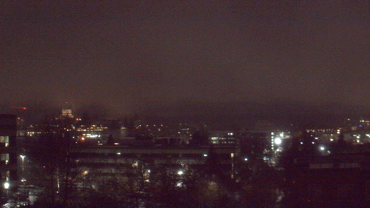 Thumbnail for current weather camera view from Avanti HS in Olympia, Washington