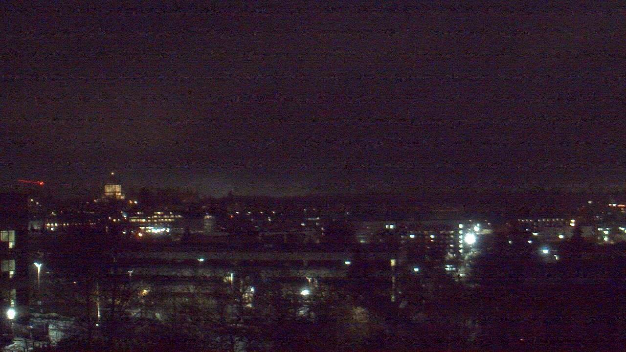 Thumbnail for current weather camera view from Avanti HS in Olympia, Washington
